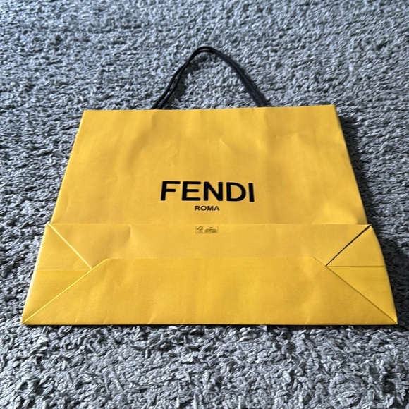 Hermes/Fendi - Empty Large Bag(s) & Small Hermes Bag - Picture 5 of 5